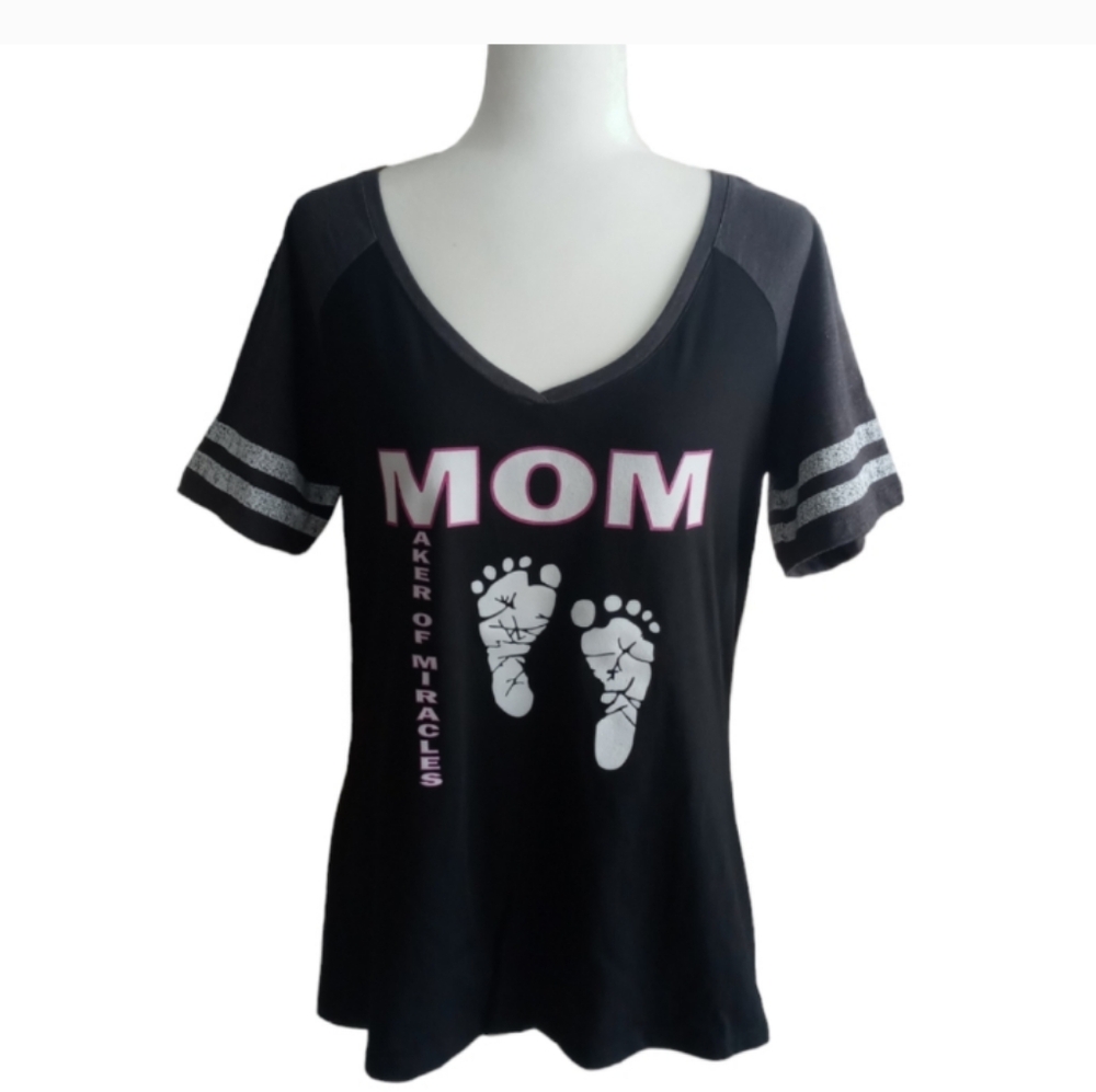 🌻2 LEFT🌻 MOM Maker Of Miracles Graphic Tee Shirt Size XL